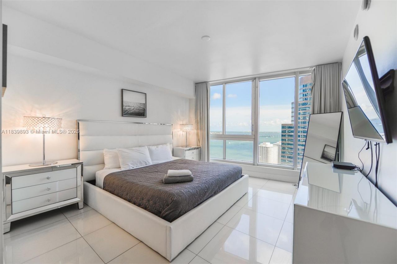 485 Brickell Ave, Unit 2908, Miami, FL 33131 Photo