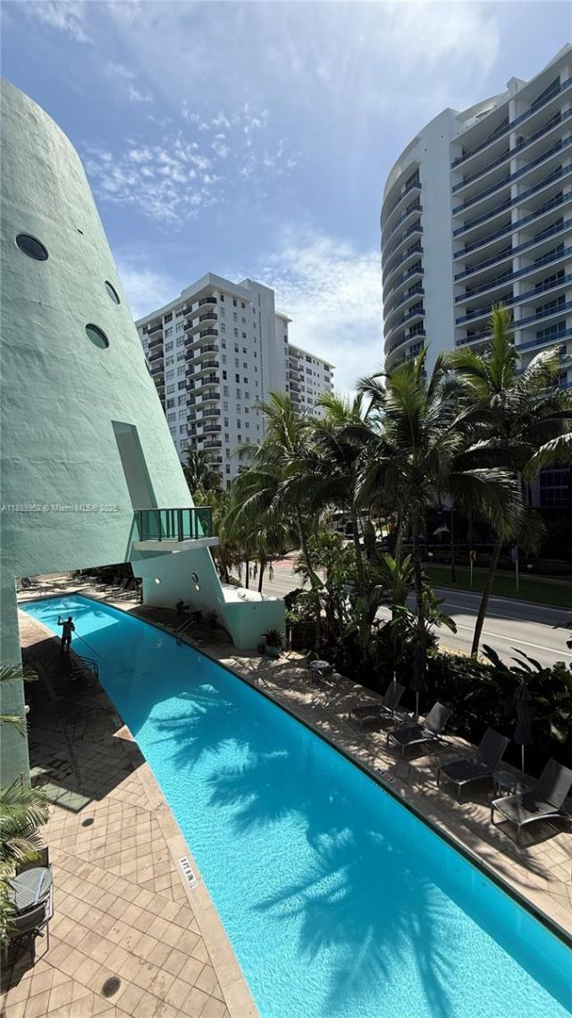 6000 Collins Ave, Unit 323, Miami Beach, FL 33140 Photo