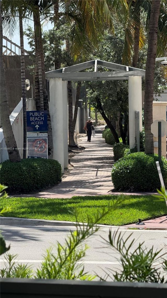 6000 Collins Ave, Unit 323, Miami Beach, FL 33140 Photo