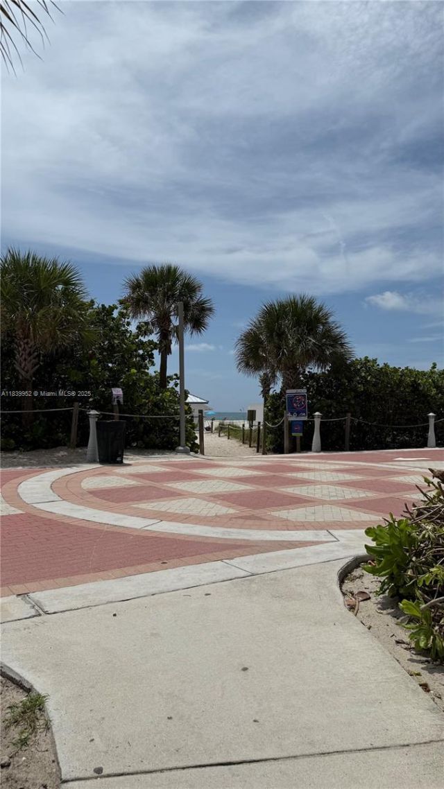 6000 Collins Ave, Unit 323, Miami Beach, FL 33140 Photo