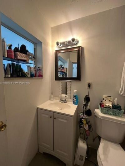 7230 NW 3rd St, Miami, FL 33126 Photo