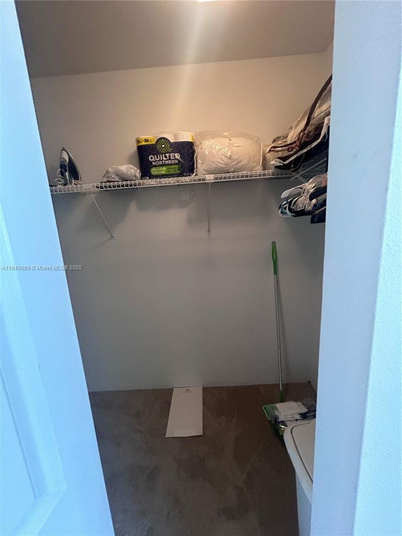 324 Poinciana Dr, Unit 906, Sunny Isles Beach, FL 33160 Photo