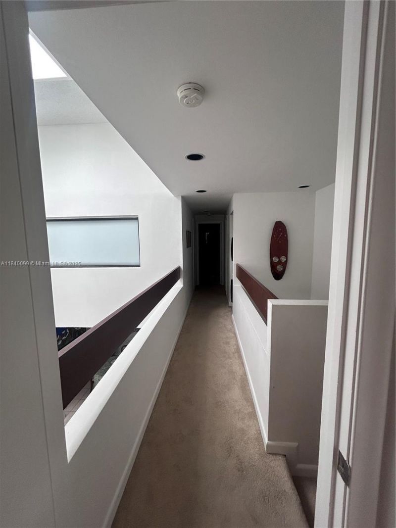 324 Poinciana Dr, Unit 906, Sunny Isles Beach, FL 33160 Photo