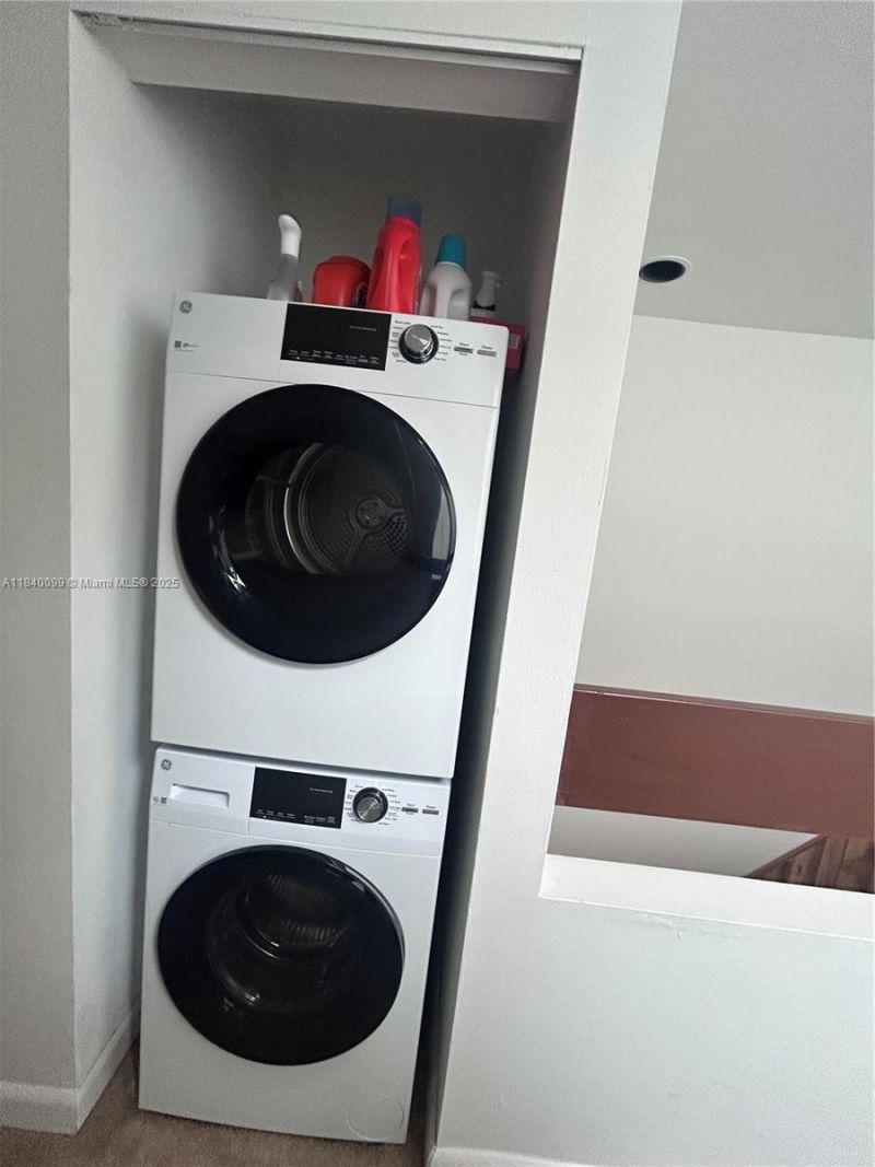 324 Poinciana Dr, Unit 906, Sunny Isles Beach, FL 33160 Photo