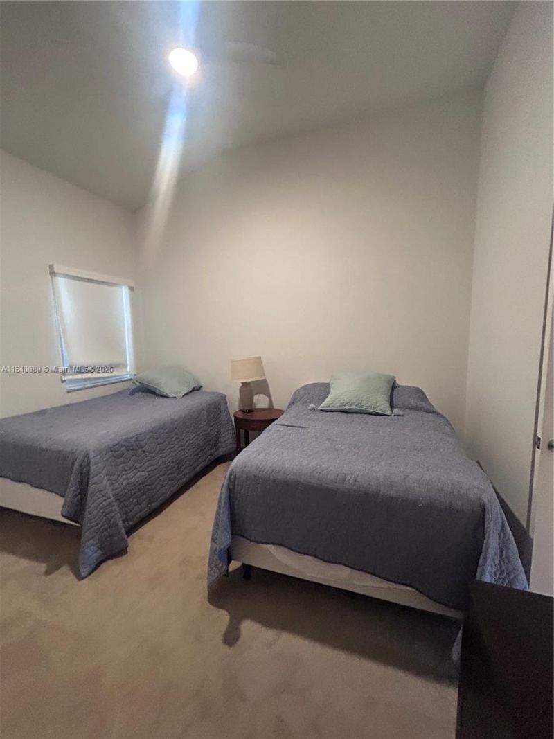 324 Poinciana Dr, Unit 906, Sunny Isles Beach, FL 33160 Photo