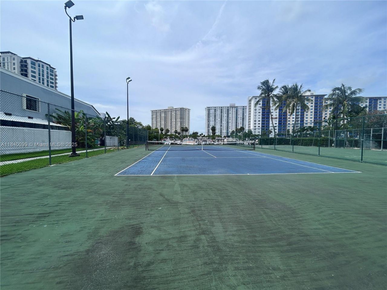 324 Poinciana Dr, Unit 906, Sunny Isles Beach, FL 33160 Photo