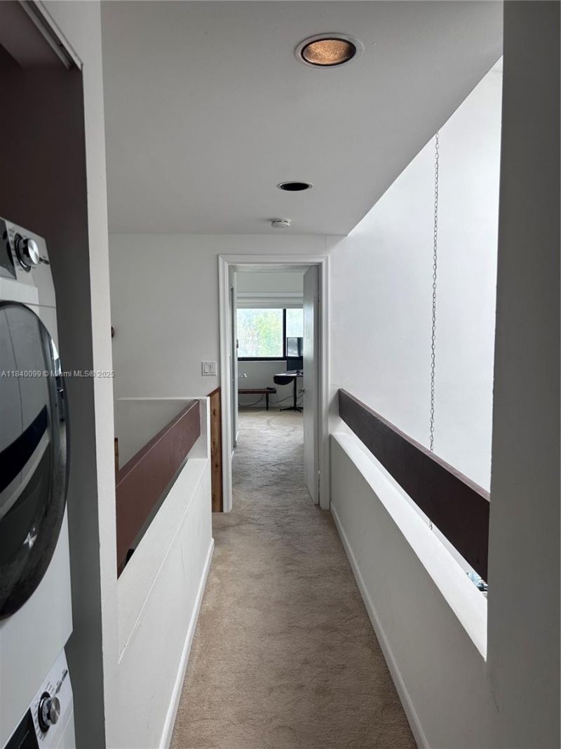 324 Poinciana Dr, Unit 906, Sunny Isles Beach, FL 33160 Photo