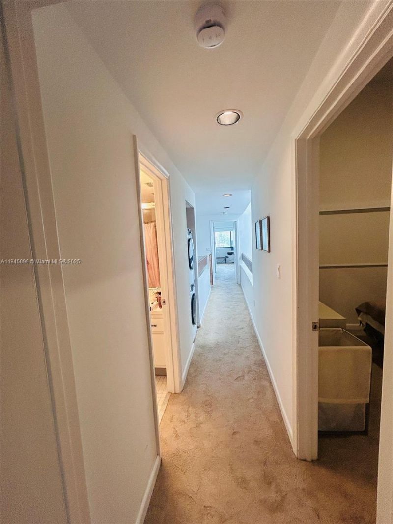 324 Poinciana Dr, Unit 906, Sunny Isles Beach, FL 33160 Photo