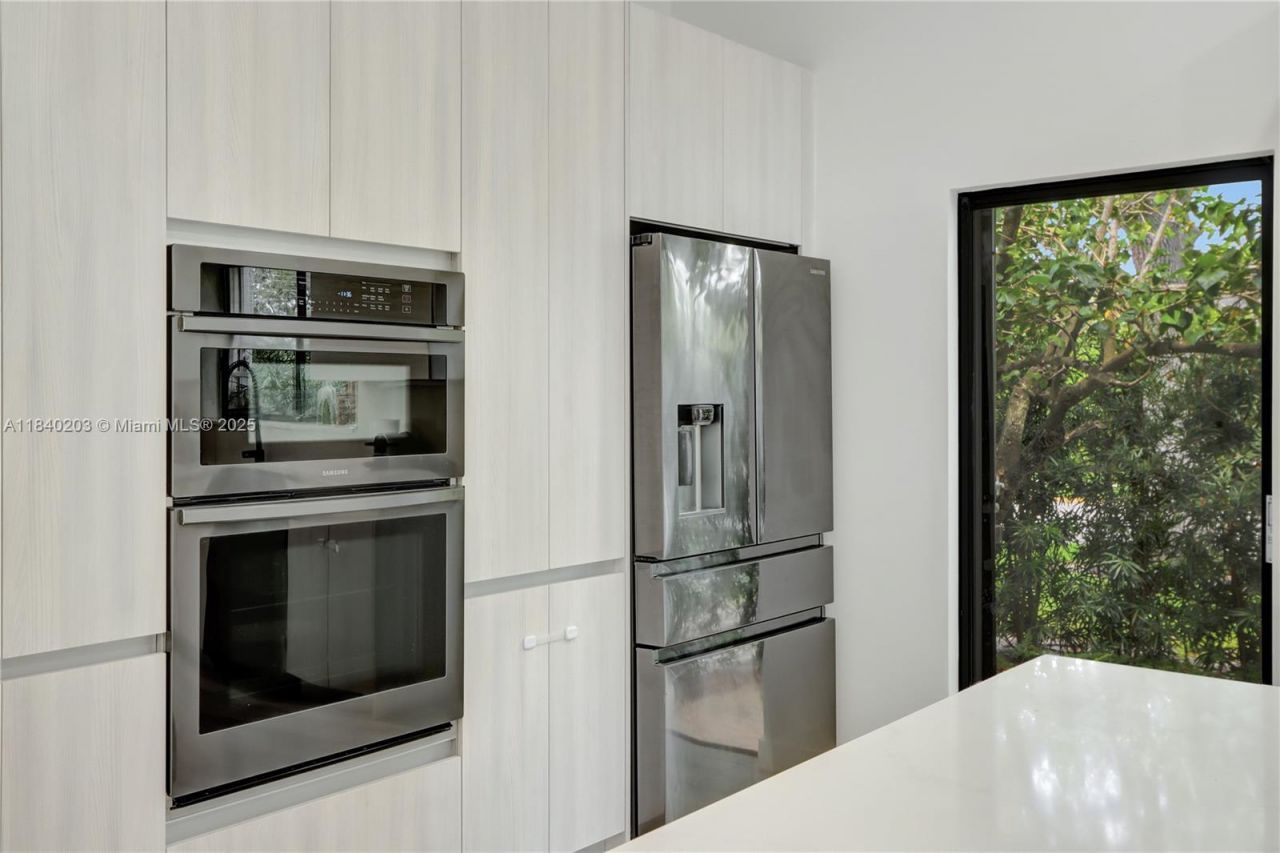 23273 Water Cir, Boca Raton, FL 33486 Photo