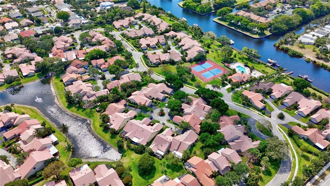 23273 Water Cir, Boca Raton, FL 33486 Photo