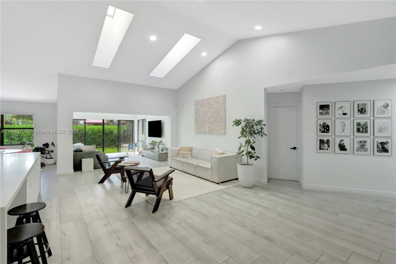 23273 Water Cir, Boca Raton, FL 33486 Photo