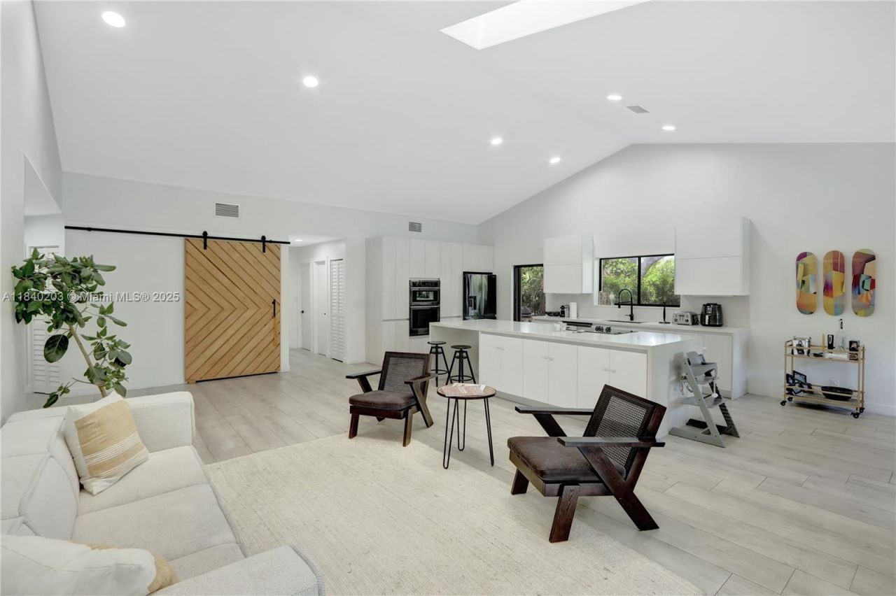 23273 Water Cir, Boca Raton, FL 33486 Photo