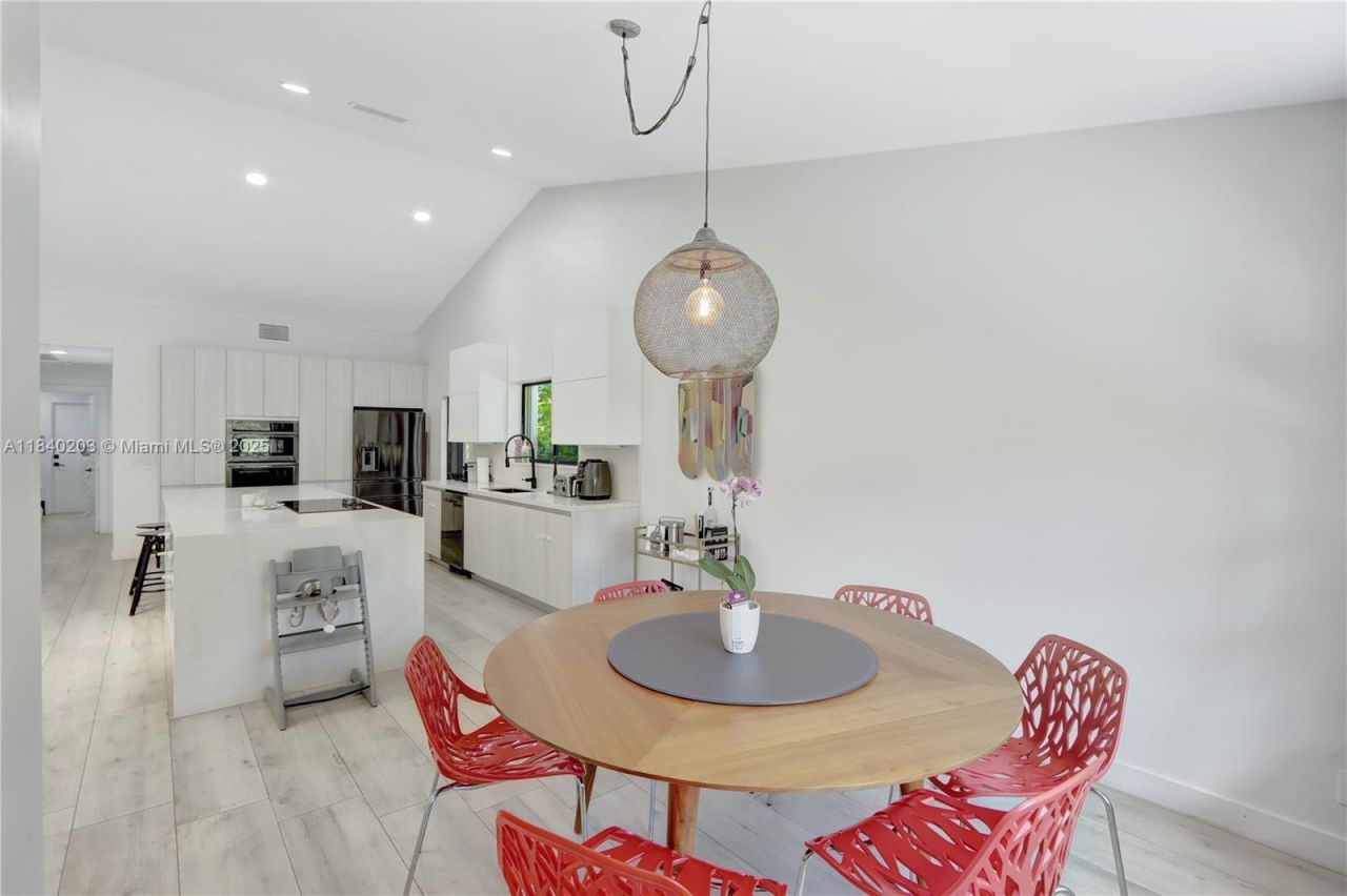 23273 Water Cir, Boca Raton, FL 33486 Photo