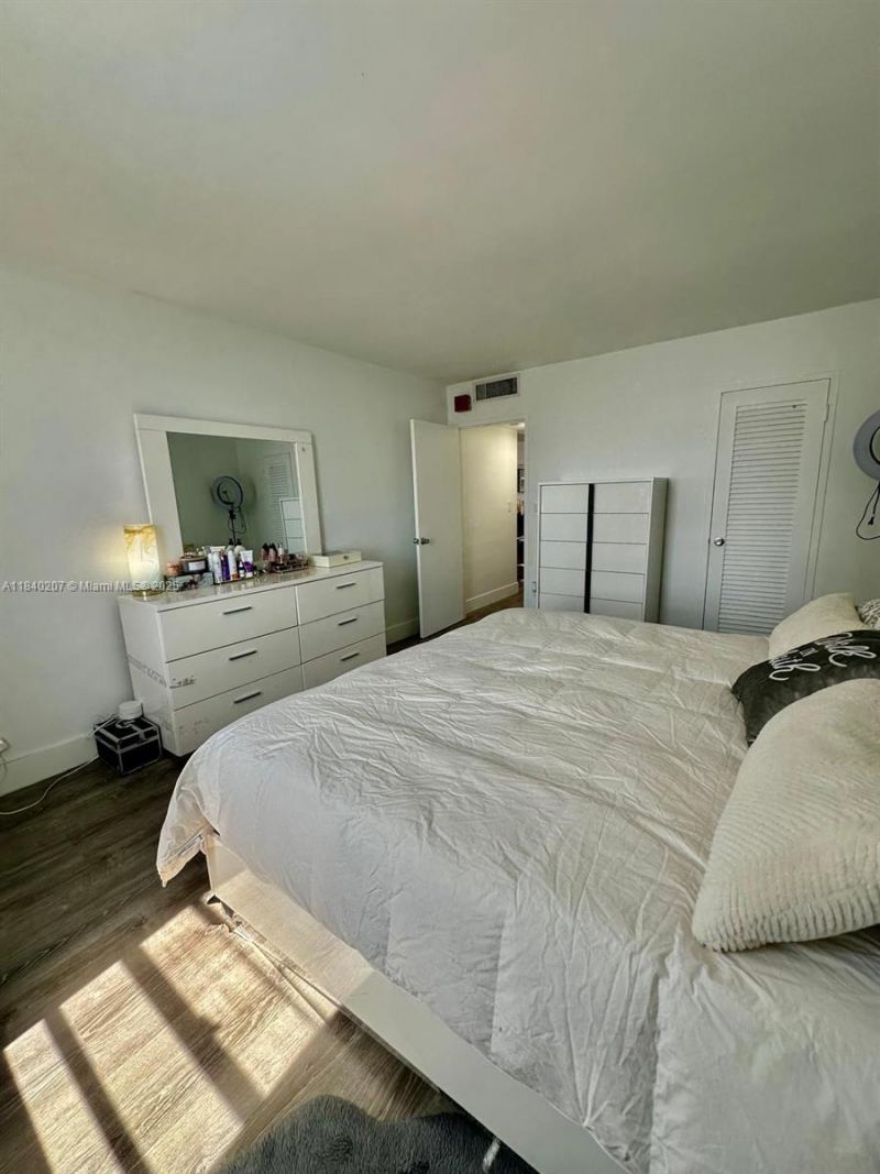 1865 79th St Cswy, Unit 16E, North Bay Village, FL 33141 Photo