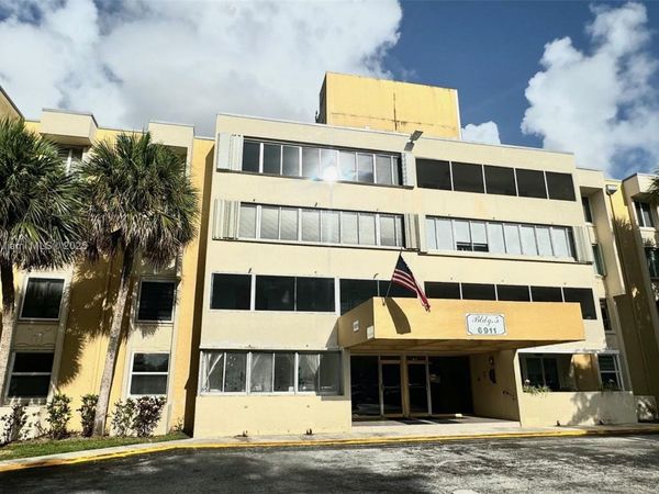 6911 SW 147th Ave, Unit 3C, Miami, FL 33193