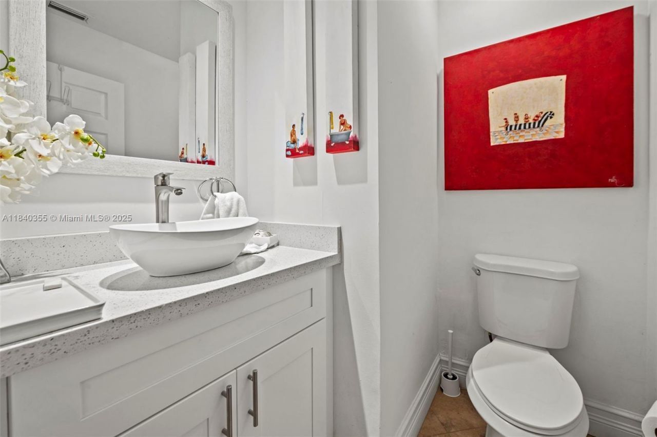 9384 NW 8th Cir, Plantation, FL 33324 Photo