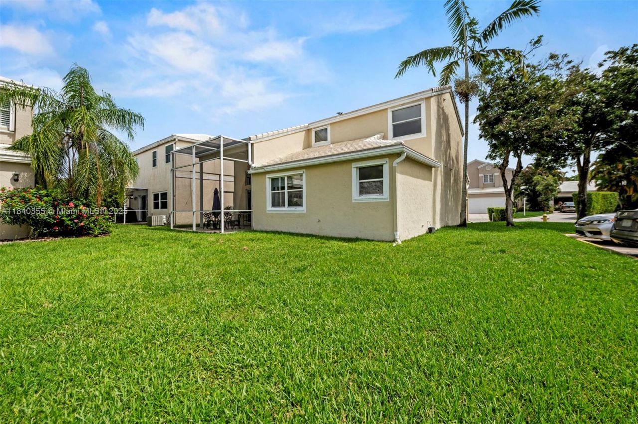 9384 NW 8th Cir, Plantation, FL 33324 Photo