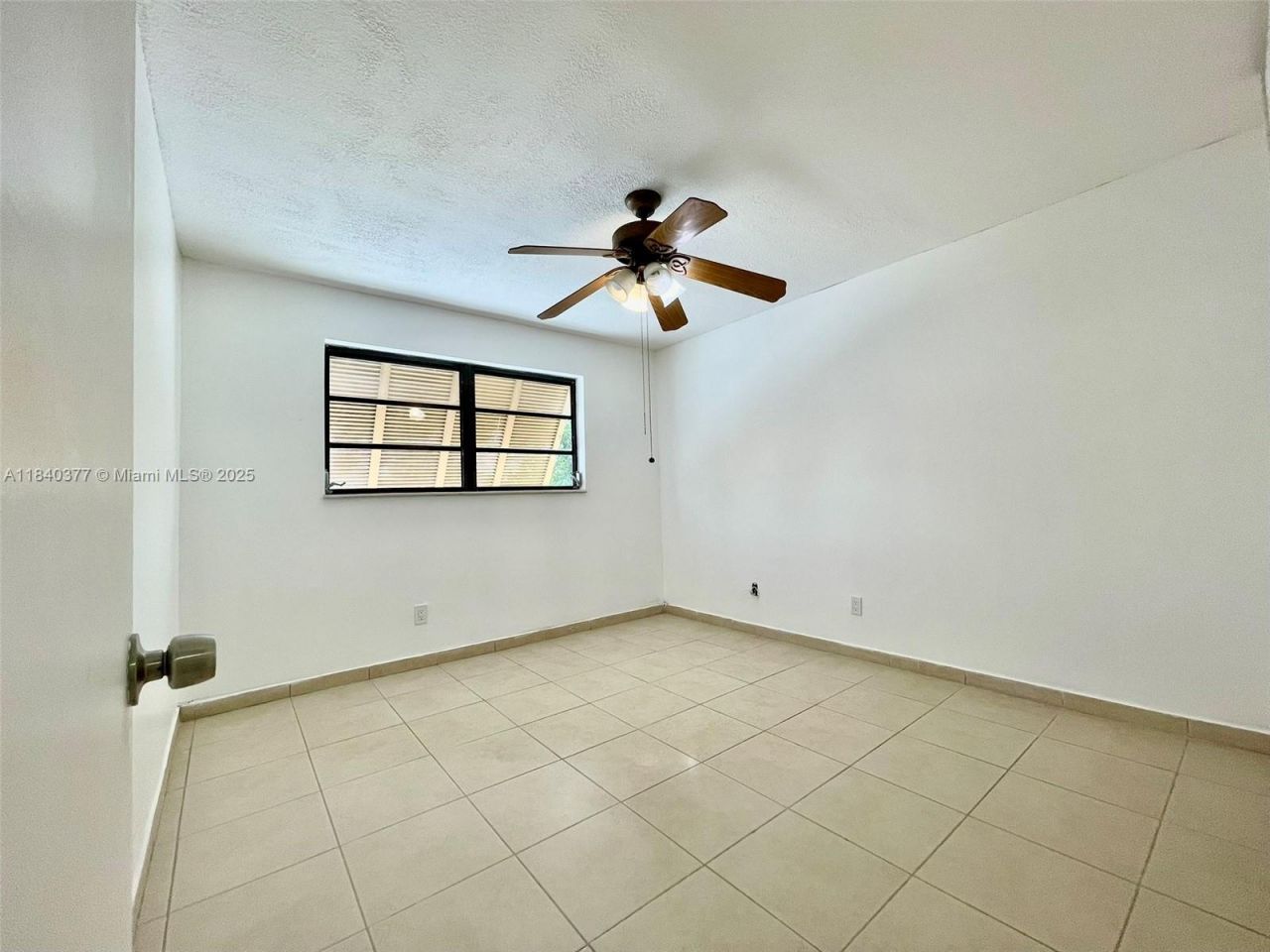 1725 SW 131st Place Cir S, Miami, FL 33175 Photo