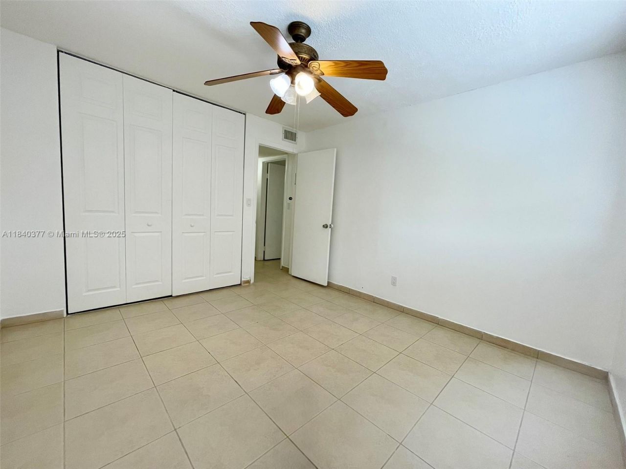 1725 SW 131st Place Cir S, Miami, FL 33175 Photo