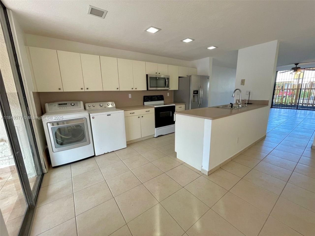 1725 SW 131st Place Cir S, Miami, FL 33175 Photo