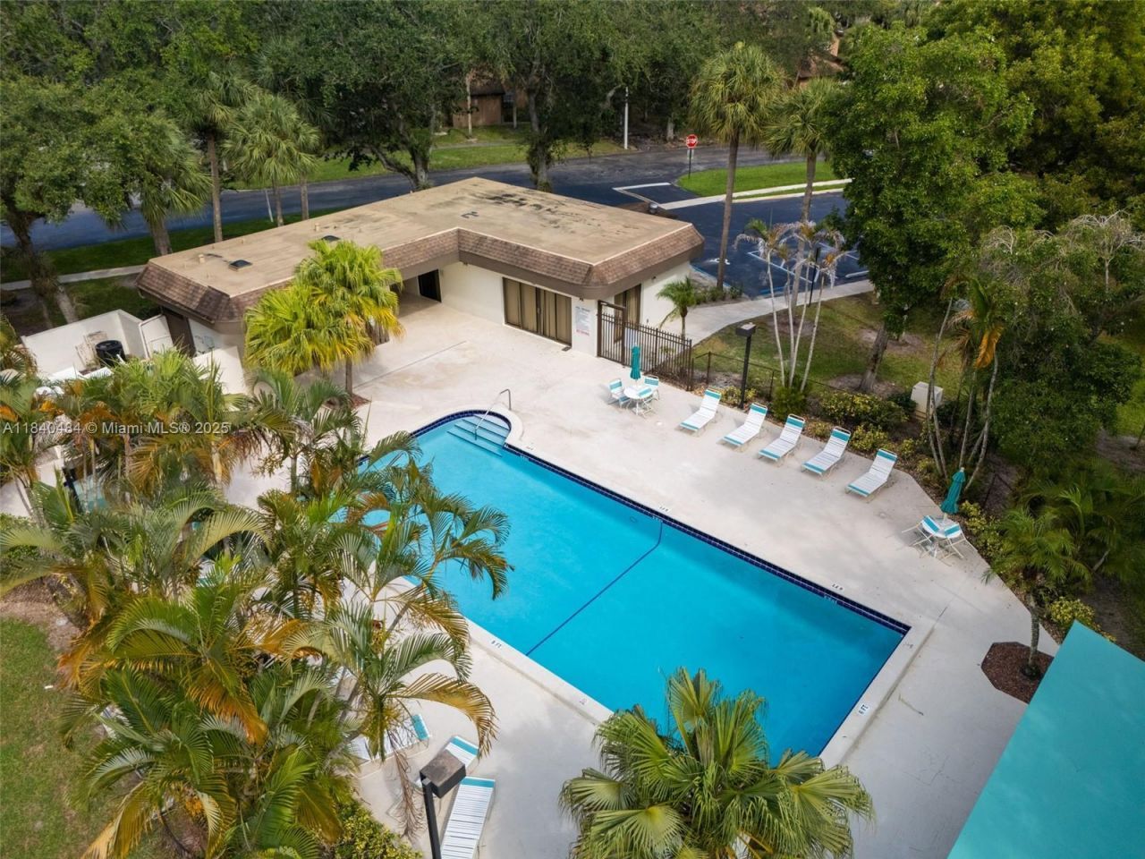 7625 NW 79th Ave, Unit 101, Tamarac, FL 33321 Photo