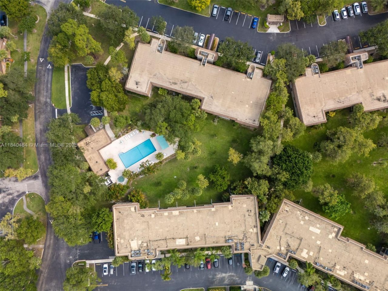 7625 NW 79th Ave, Unit 101, Tamarac, FL 33321 Photo