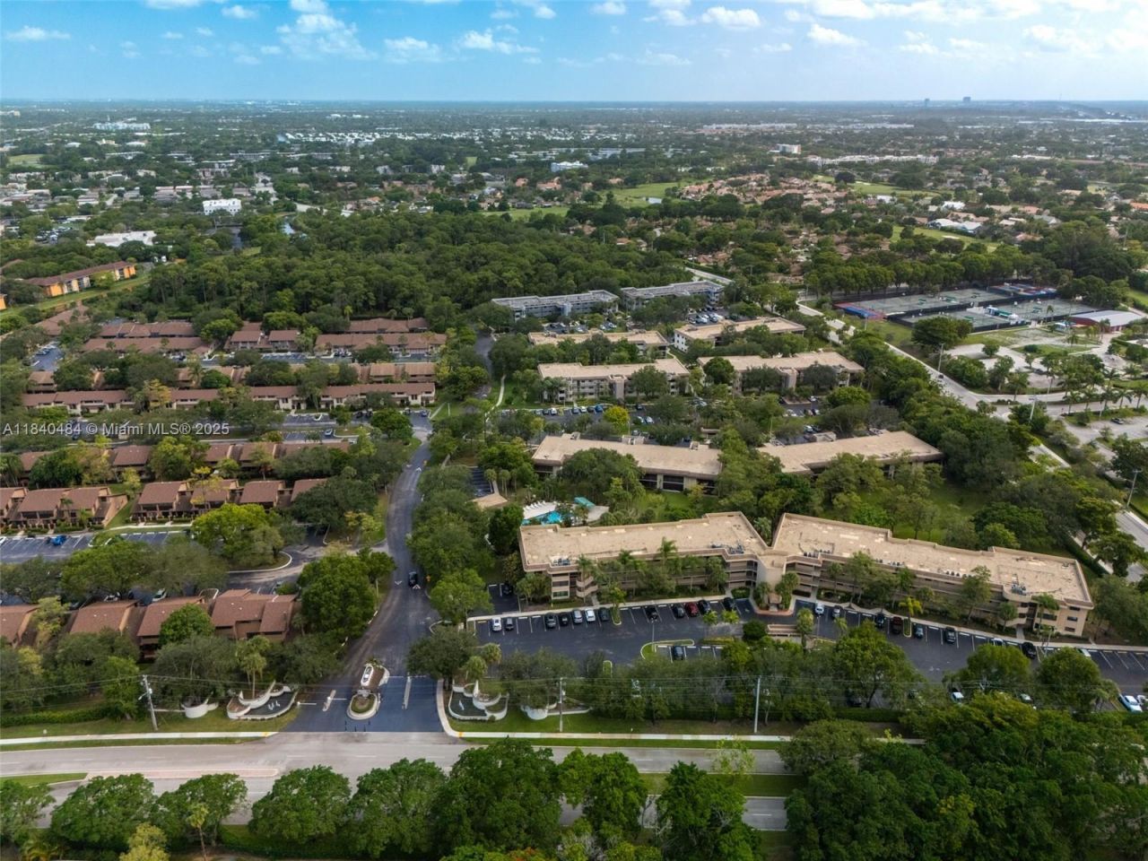 7625 NW 79th Ave, Unit 101, Tamarac, FL 33321 Photo