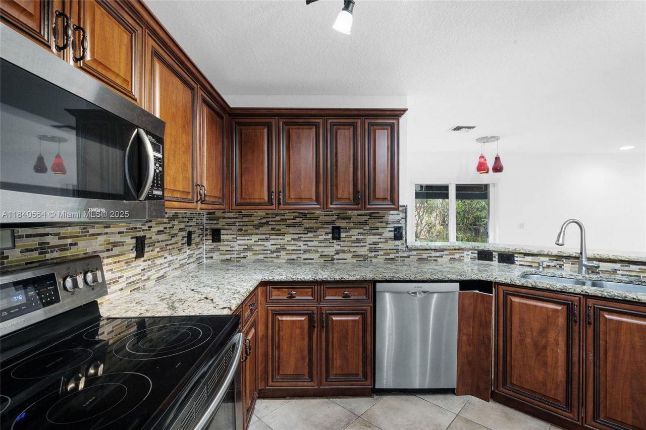 5919 NW 59th Ave, Parkland, FL 33067 Photo