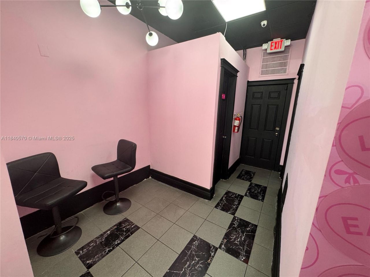 Bakery For Sale, Hialeah, FL 33010 Photo