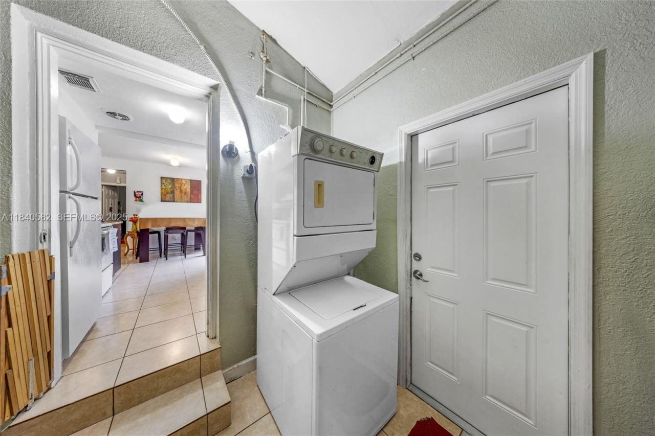 2506 Mayo St, Hollywood, FL 33020 Photo