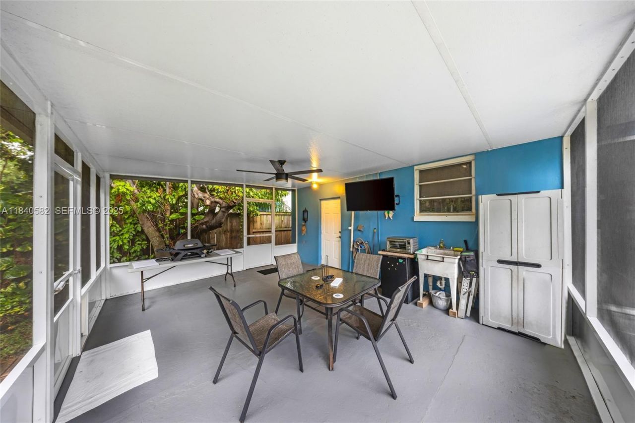 2506 Mayo St, Hollywood, FL 33020 Photo