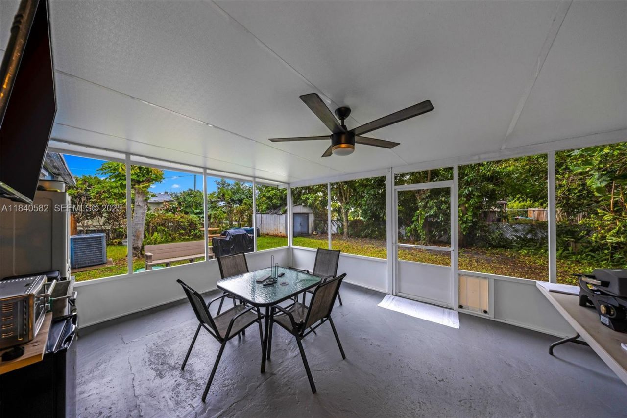 2506 Mayo St, Hollywood, FL 33020 Photo