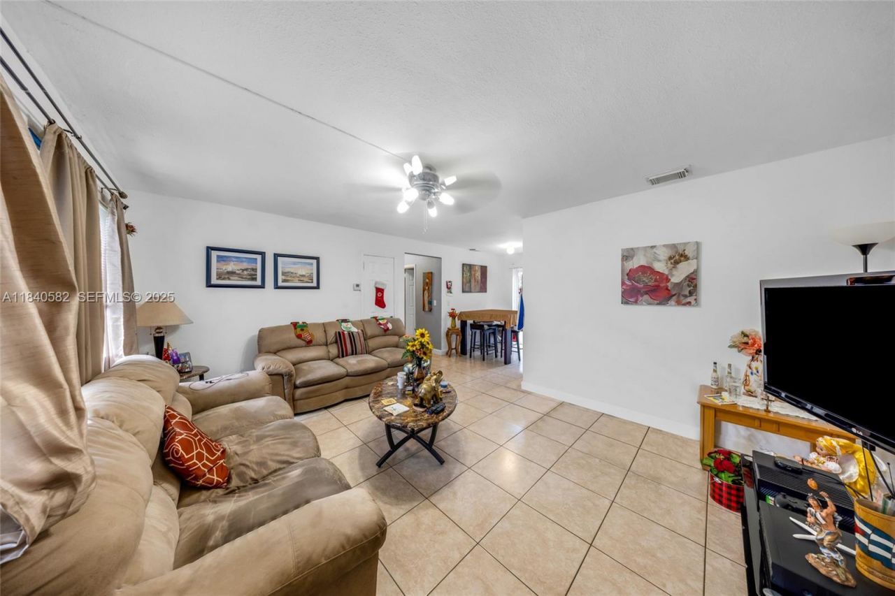 2506 Mayo St, Hollywood, FL 33020 Photo