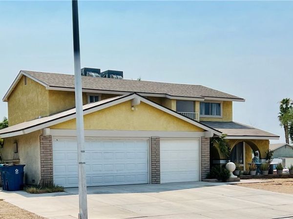 421 Courtney Lane, Las Vegas, NV 89107