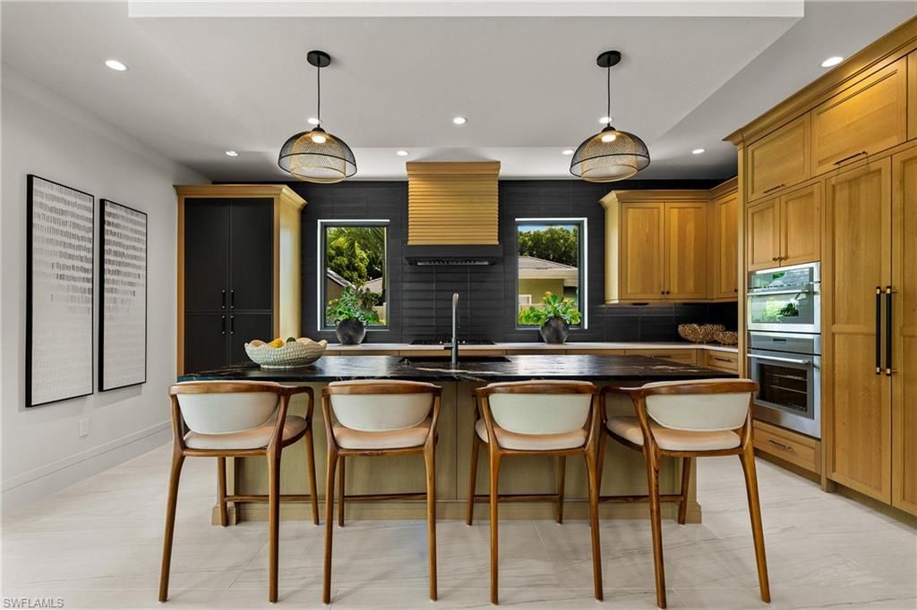 1261 13th Ave N, Naples, FL 34102 Photo