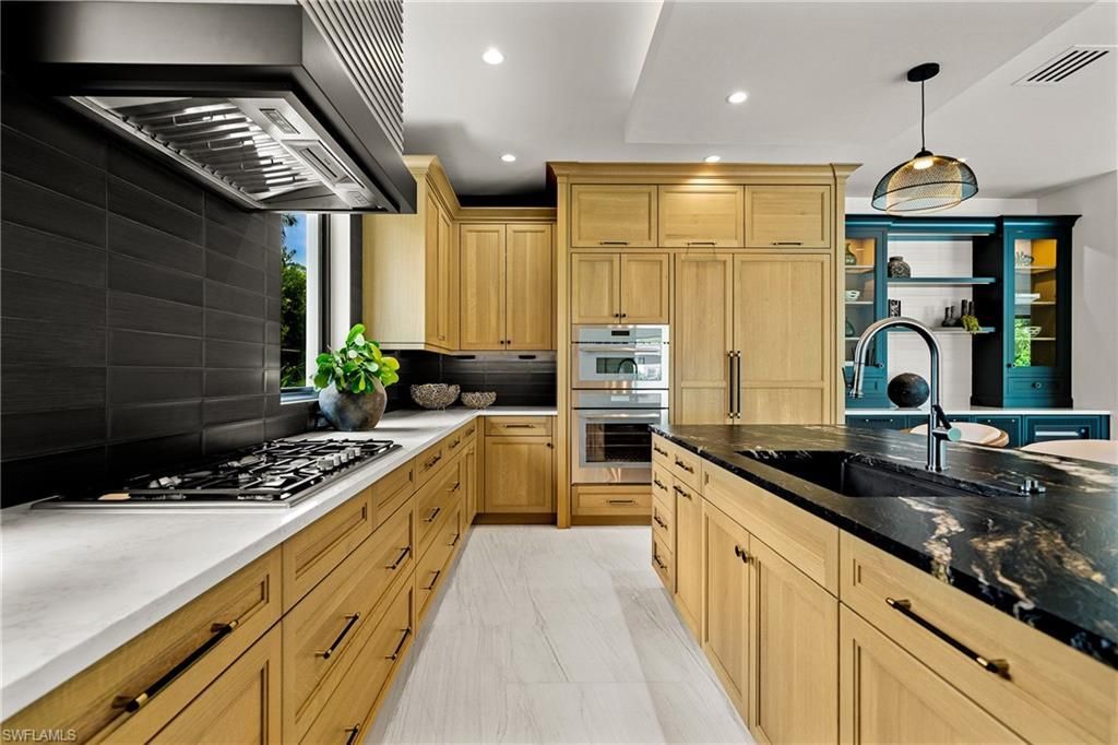 1261 13th Ave N, Naples, FL 34102 Photo