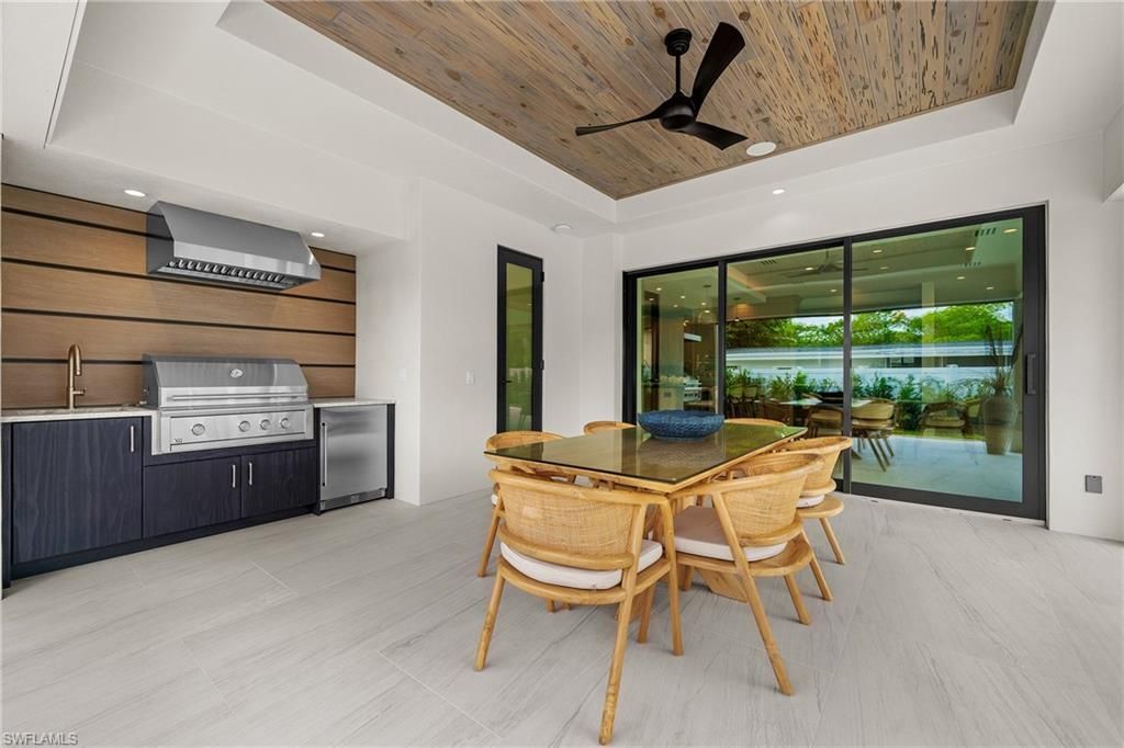 1261 13th Ave N, Naples, FL 34102 Photo