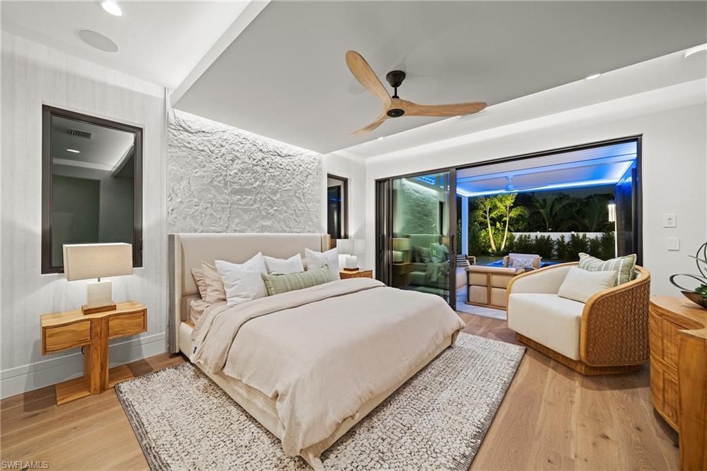 1261 13th Ave N, Naples, FL 34102 Photo