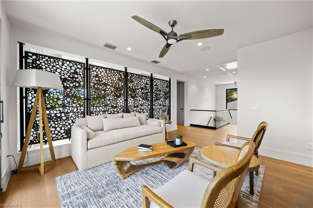 1261 13th Ave N, Naples, FL 34102 Photo