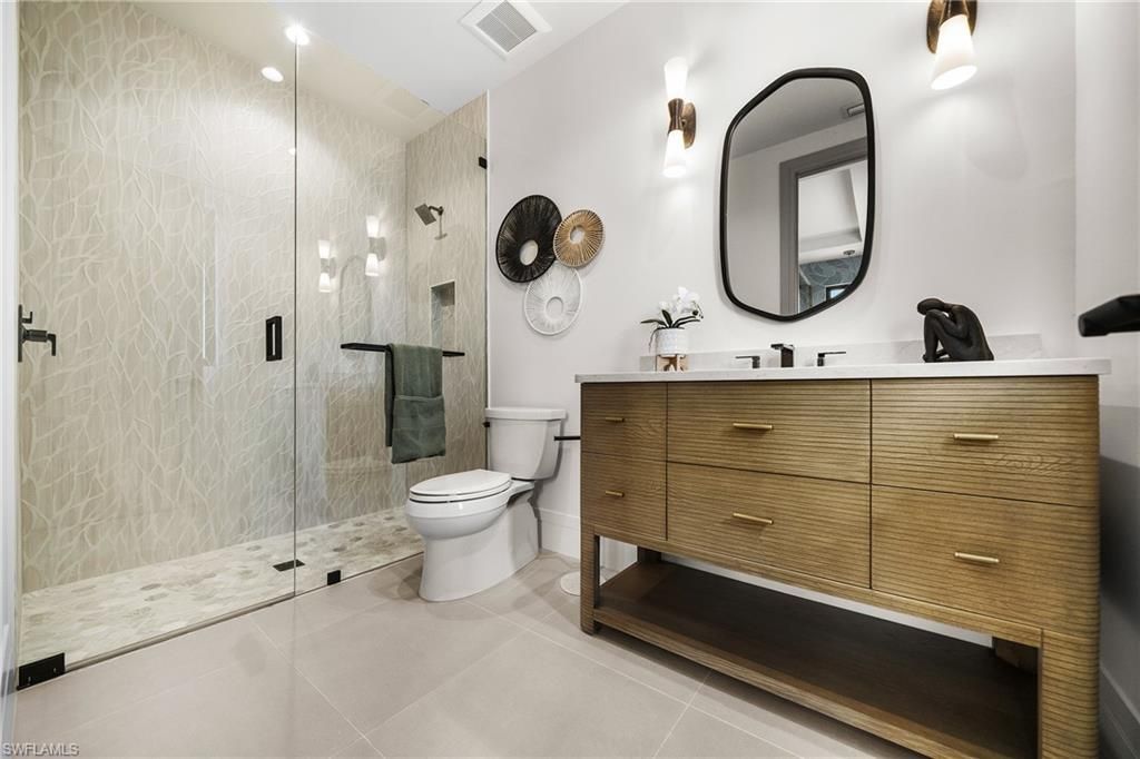 1261 13th Ave N, Naples, FL 34102 Photo