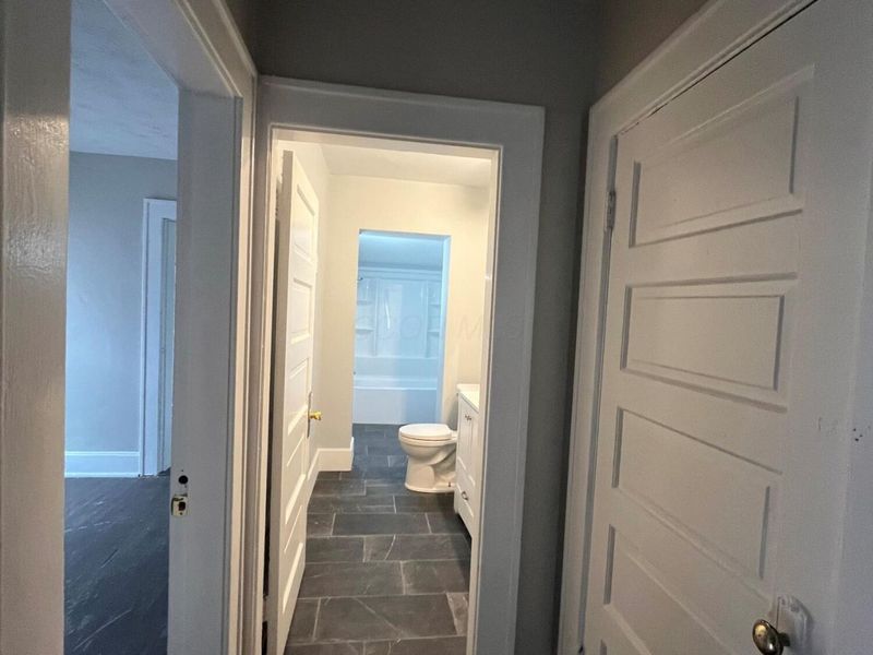 2395 Summit Street, Columbus, OH 43202 Photo 24
