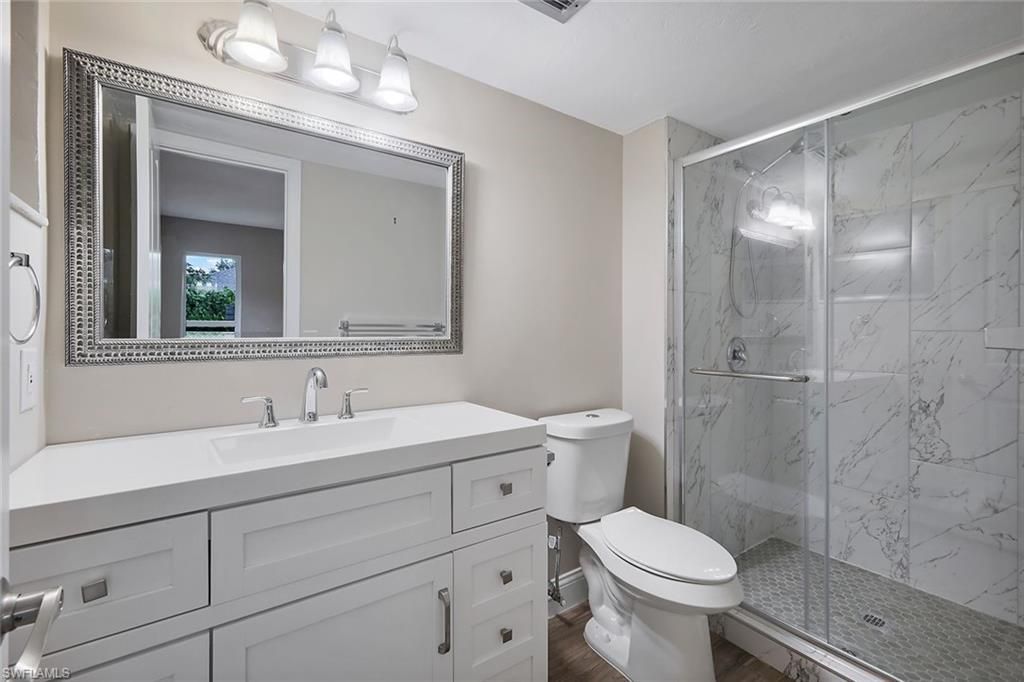 233 Yorkshire Ct, Naples, FL 34112 Photo
