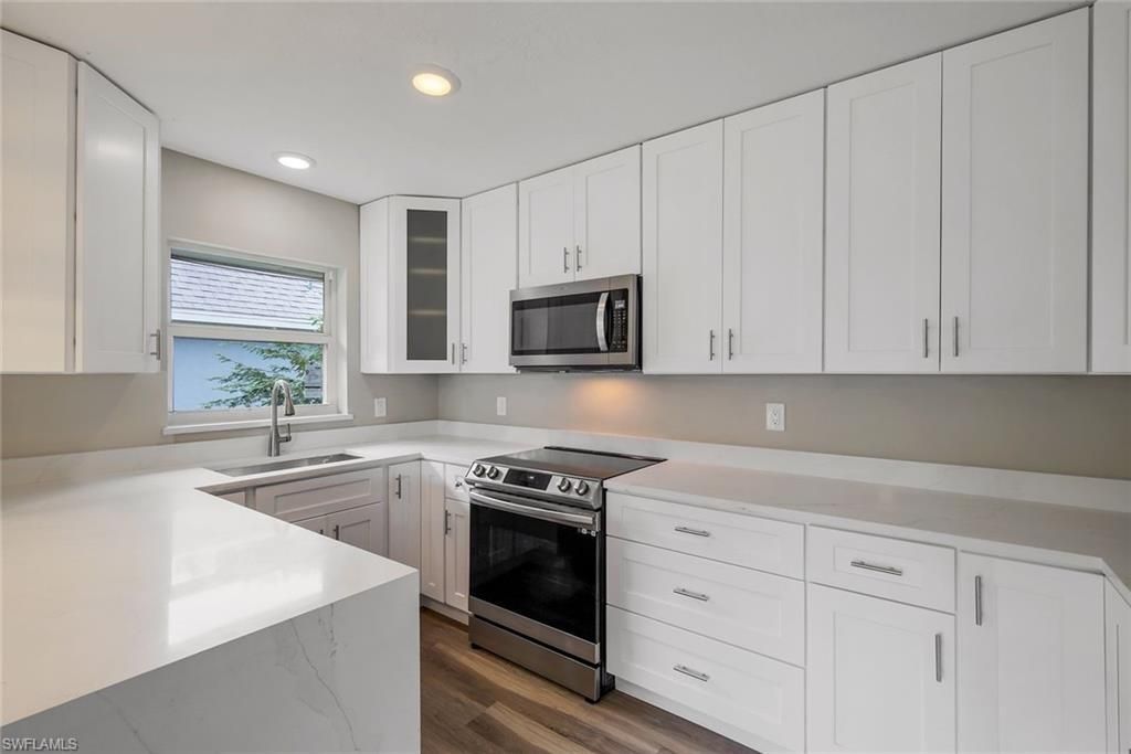 233 Yorkshire Ct, Naples, FL 34112 Photo