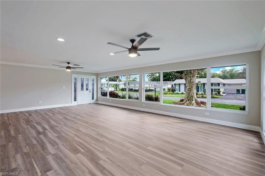 233 Yorkshire Ct, Naples, FL 34112 Photo