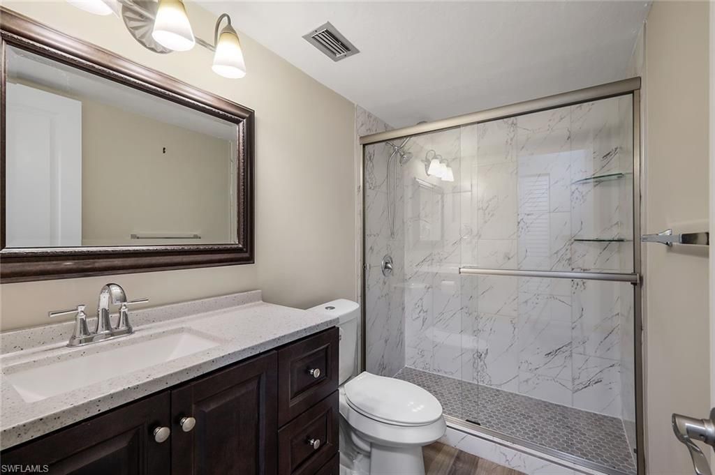 233 Yorkshire Ct, Naples, FL 34112 Photo