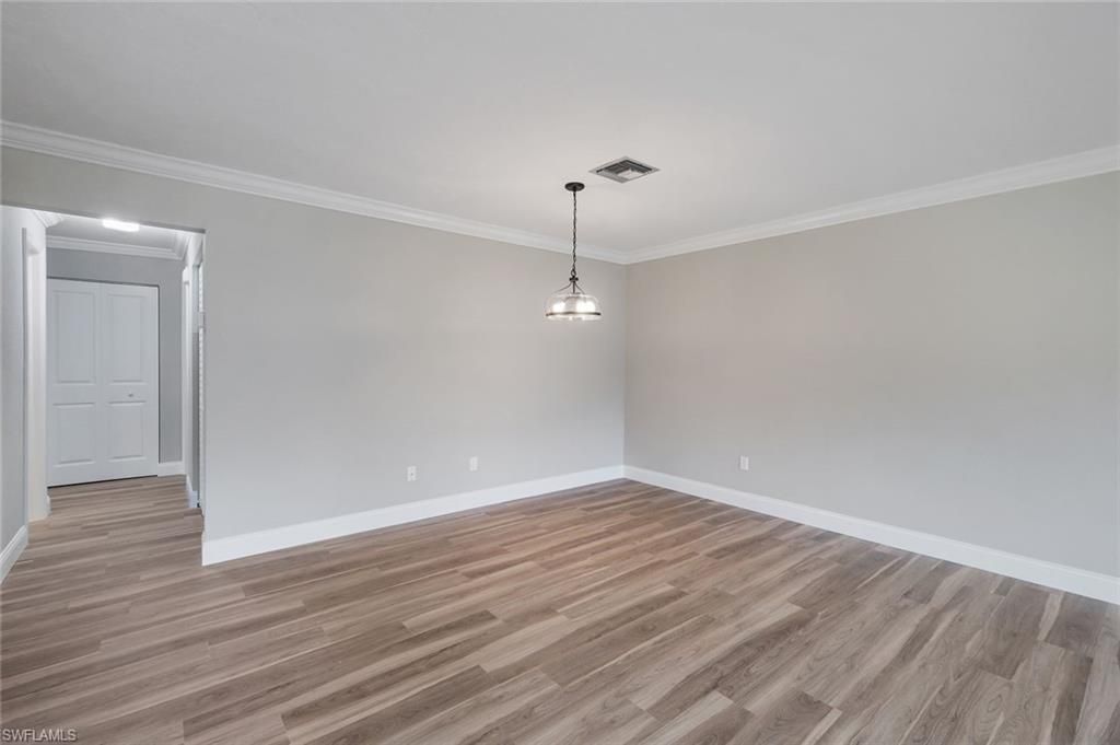 233 Yorkshire Ct, Naples, FL 34112 Photo
