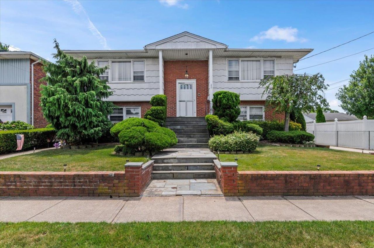 227 Randall Avenue, Lawrence, NY 11559 Main Photo