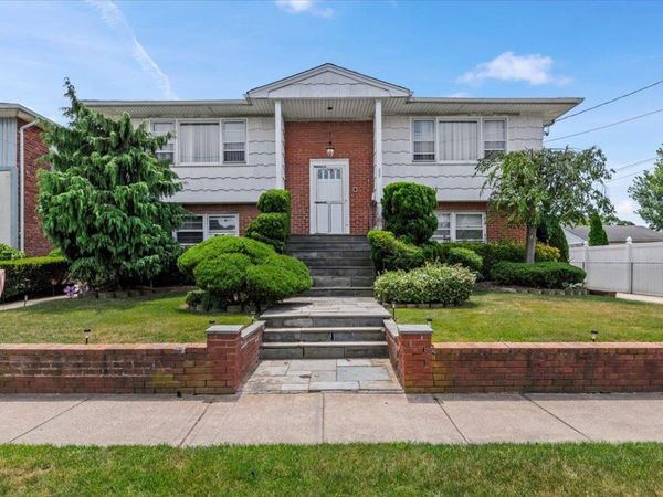 227 Randall Avenue, Lawrence, NY 11559