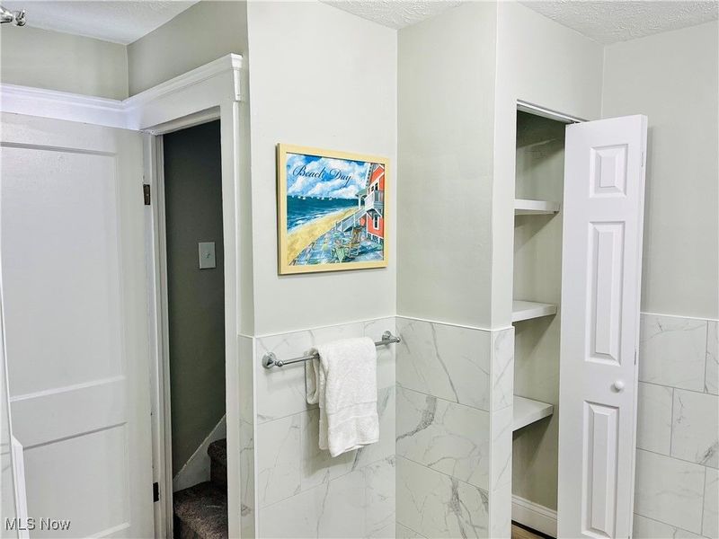 10914 Fidelity Avenue, Cleveland, OH 44111 Photo 19