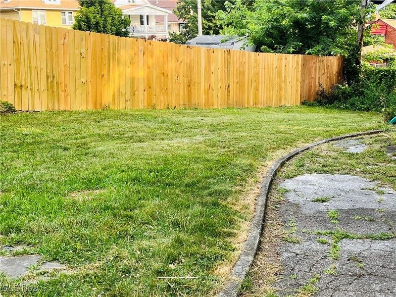 10914 Fidelity Avenue, Cleveland, OH 44111 Photo 31